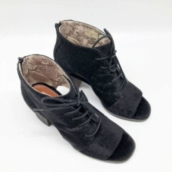 Band Of Gypsies Amelia Faux Pony Cut Out Booties  - Picture 2 of 6